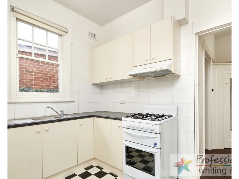 2/42a Mitford Street, Elwood VIC 3184