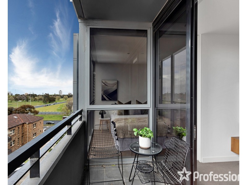 509/74 Queens Road, Melbourne VIC 3004