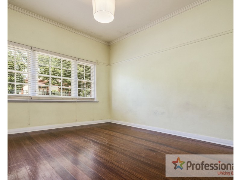 1/4A Mozart Street, St Kilda VIC 3182