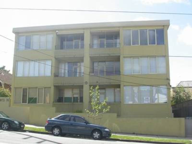 2/78 Barkly Street, St Kilda VIC 3182