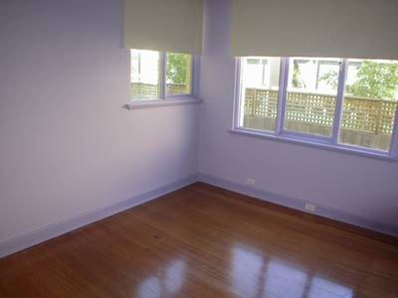 2/78 Barkly Street, St Kilda VIC 3182