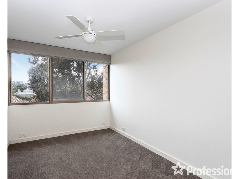 27/343 Beaconsfield Parade, St Kilda VIC 3182