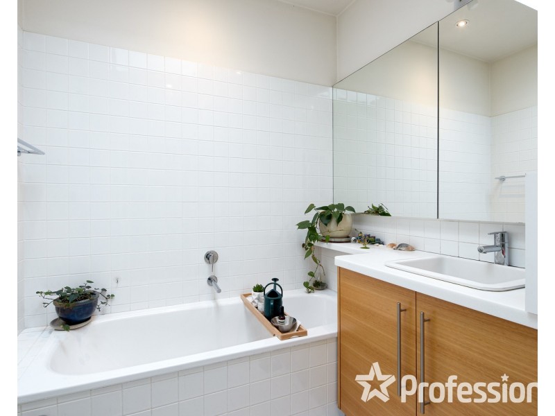 2/164 Tennyson Street, Elwood VIC 3184