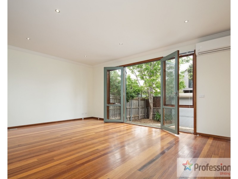 9 Marlborough Street, St Kilda East VIC 3183