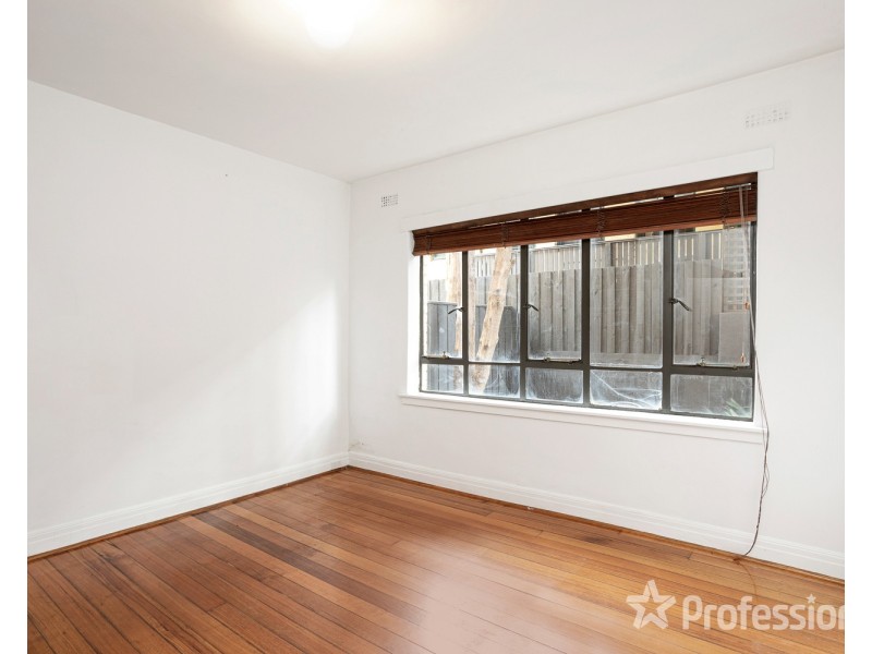 2/37 Grey Street, St Kilda VIC 3182