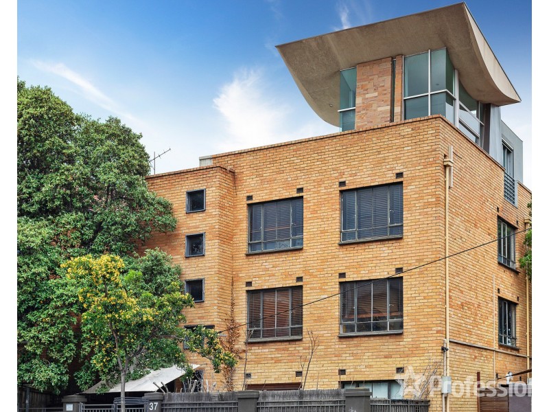 2/37 Grey Street, St Kilda VIC 3182