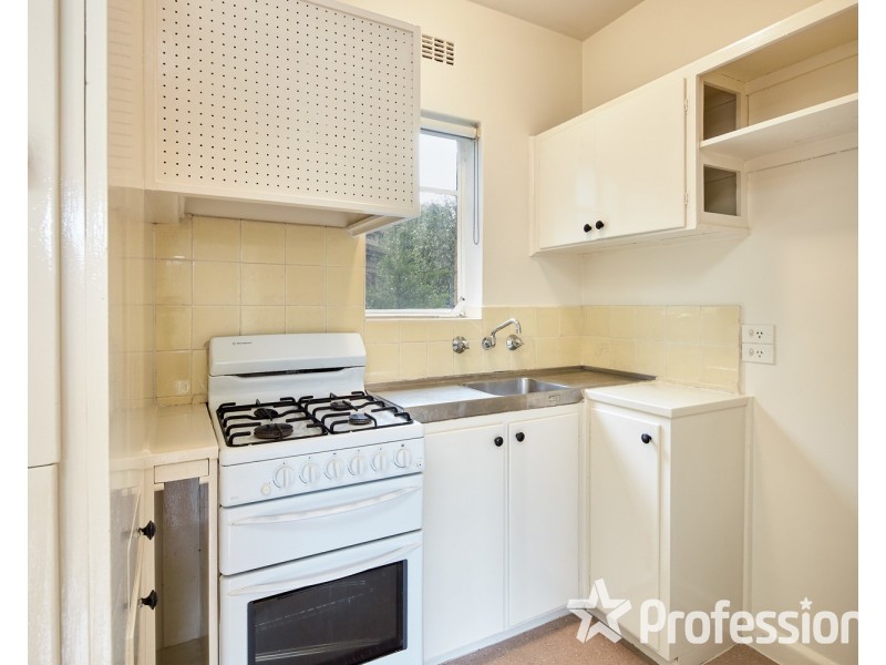 4/4 Newton Court, St Kilda VIC 3182