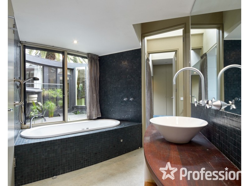 22 Wordsworth Street, St Kilda VIC 3182
