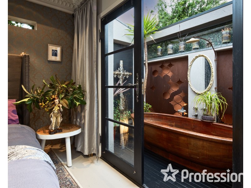 24  Westbury Street, St Kilda East VIC 3183