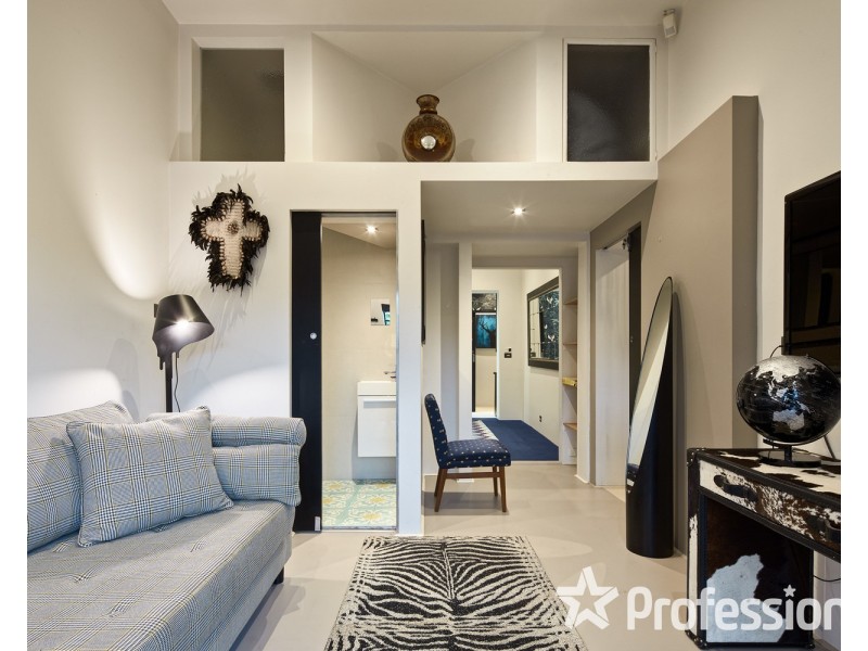 24  Westbury Street, St Kilda East VIC 3183