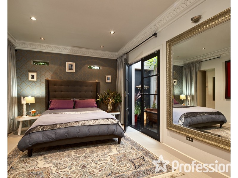 24  Westbury Street, St Kilda East VIC 3183