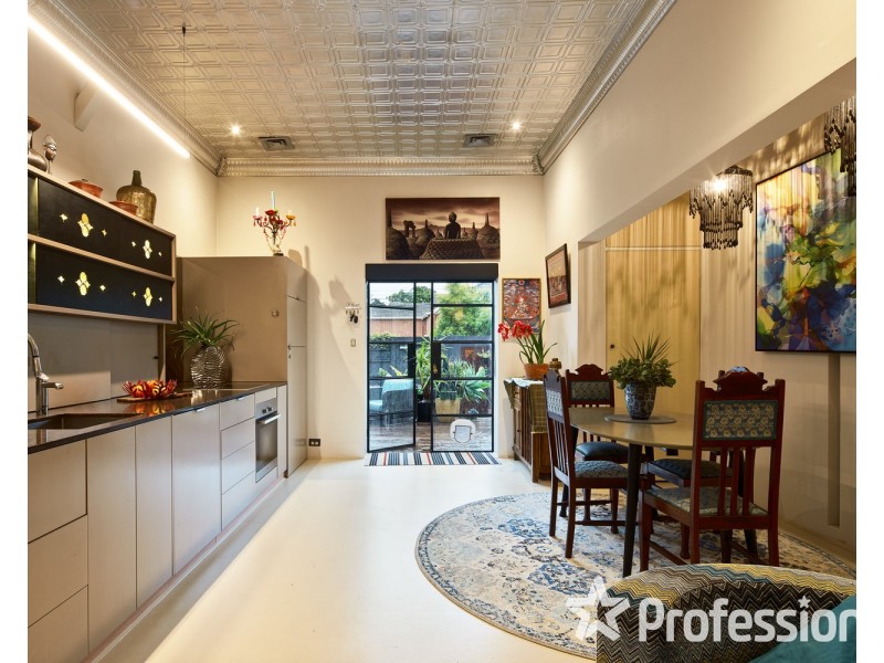 24  Westbury Street, St Kilda East VIC 3183