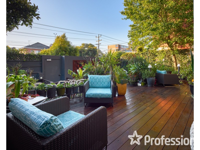 24  Westbury Street, St Kilda East VIC 3183