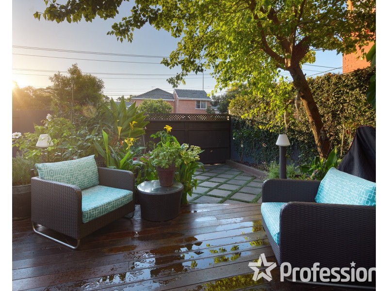 24  Westbury Street, St Kilda East VIC 3183