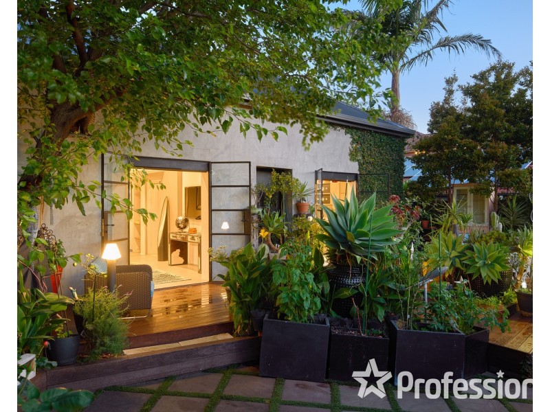 24  Westbury Street, St Kilda East VIC 3183