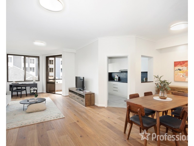 18/73 Queens Road, Melbourne VIC 3004