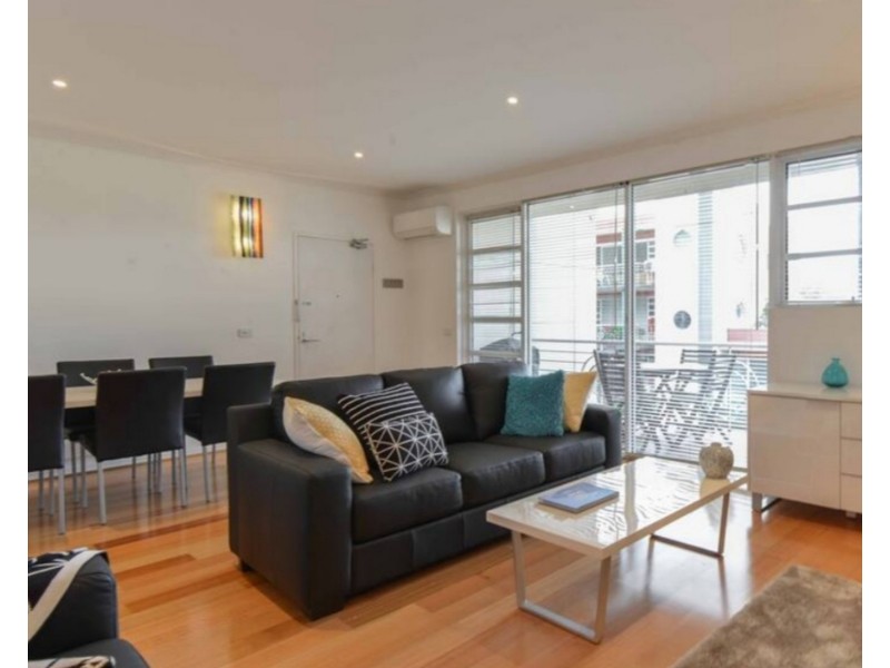 34/18-20 Esplanade, St Kilda VIC 3182