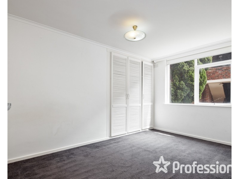 1/19 Mitford Street, St Kilda VIC 3182