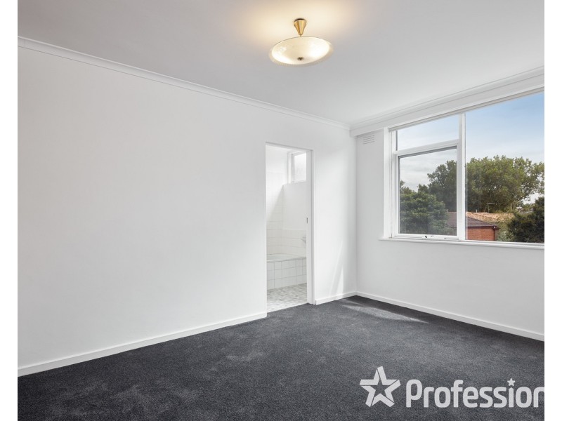11/19 Mitford Street, St Kilda VIC 3182