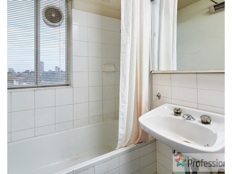 51/3 Alfred Square, St Kilda VIC 3182