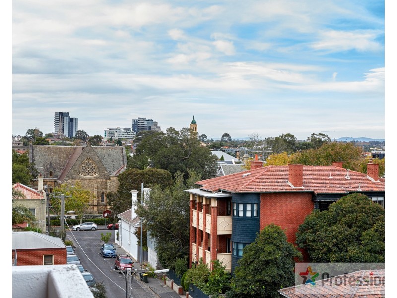 51/3 Alfred Square, St Kilda VIC 3182