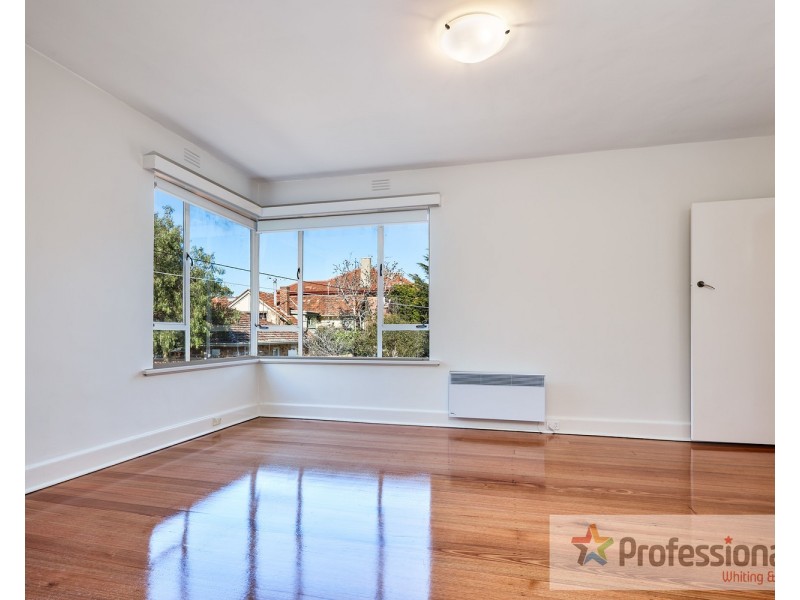 1/2 Newton Court, St Kilda VIC 3182