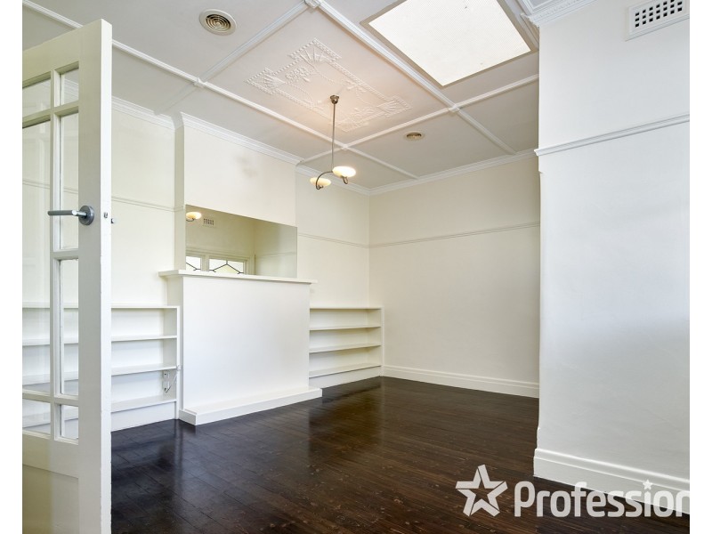 2/2 Inverleith Court, St Kilda VIC 3182
