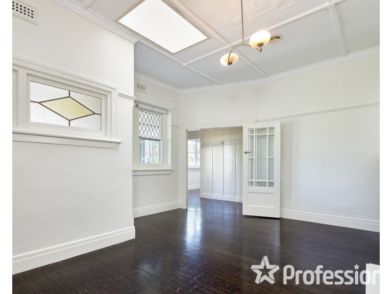 2/2 Inverleith Court, St Kilda VIC 3182