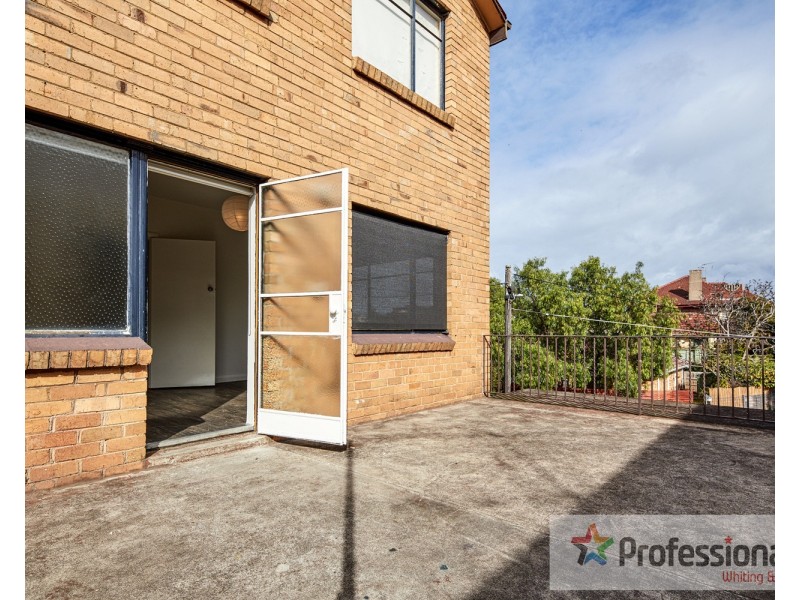 3/4 Newton Court, St Kilda VIC 3182
