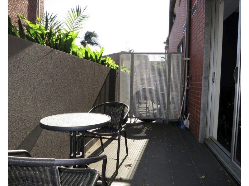 G08/52 Dow Street, Port Melbourne VIC 3207