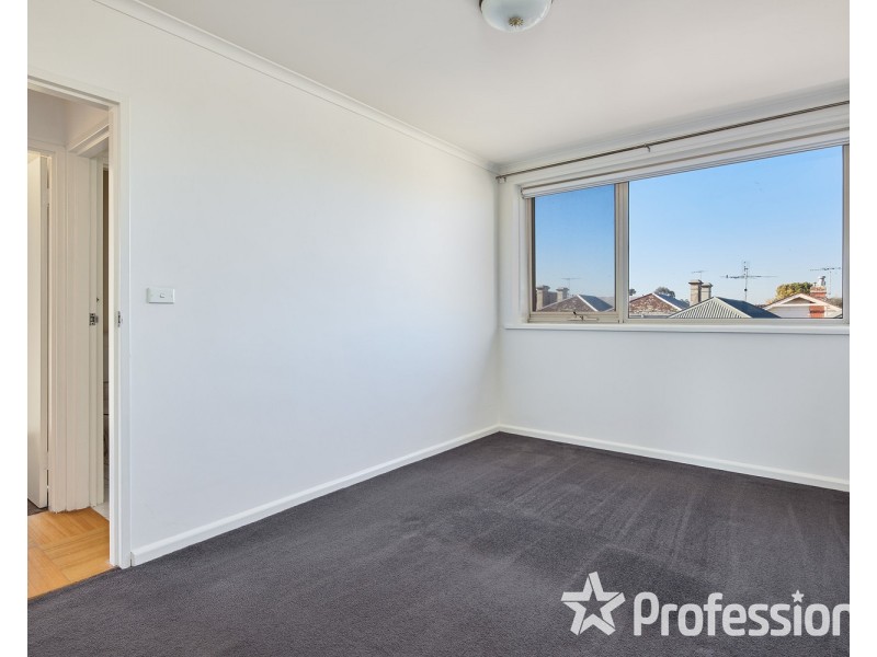 17/29 Dalgety Street, St Kilda VIC 3182