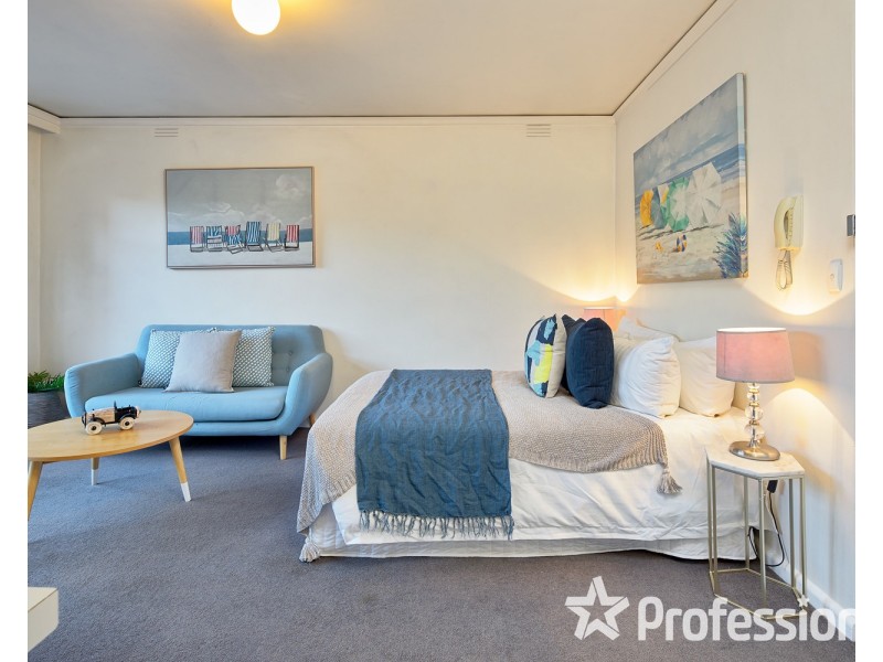 18/82 Grey Street, St Kilda VIC 3182
