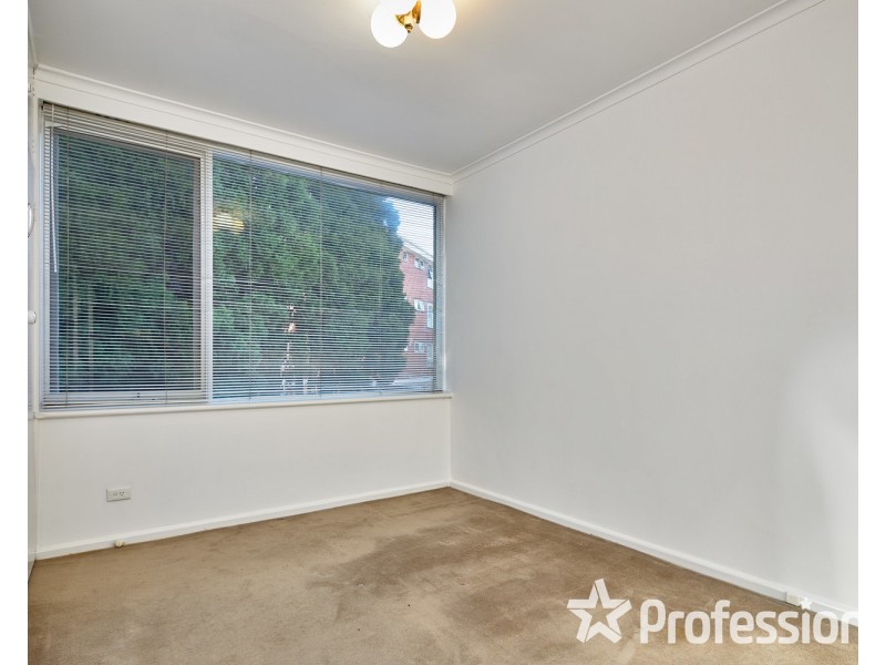 10/244 Barkly Street, St Kilda VIC 3182