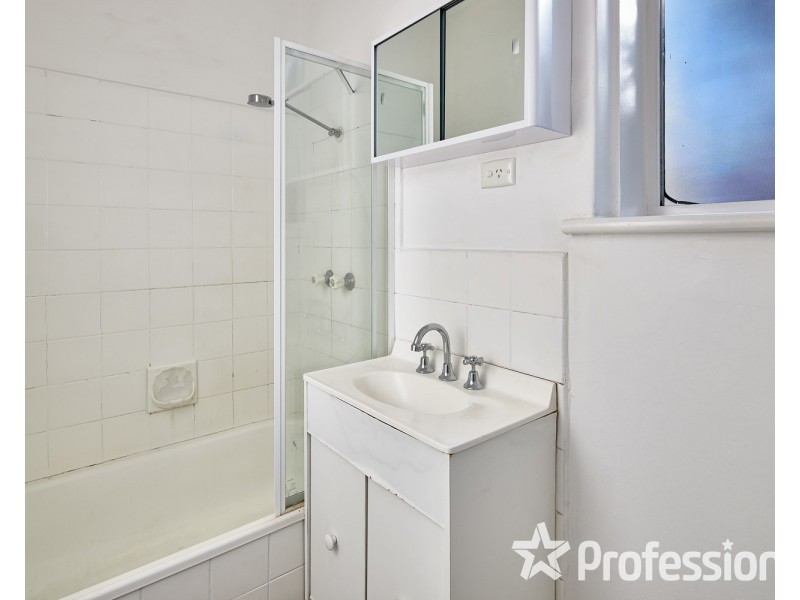 10/244 Barkly Street, St Kilda VIC 3182