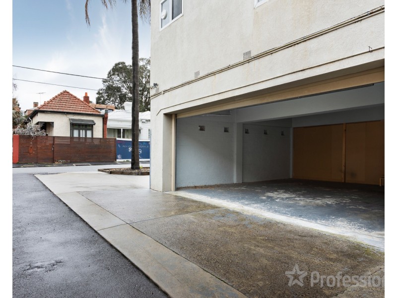 2/45 Clyde Street, St Kilda VIC 3182