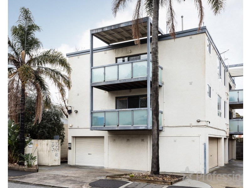2/45 Clyde Street, St Kilda VIC 3182