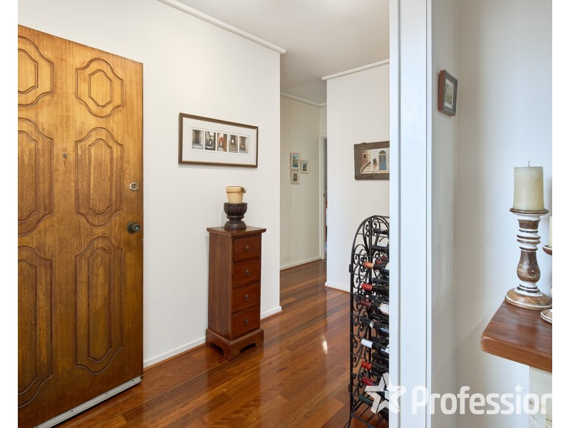 2/4-6 Cluden Street, Brighton East VIC 3187