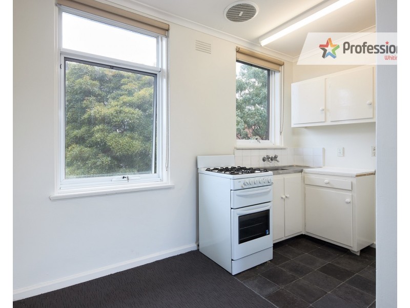 11/23 Robe Street, St Kilda VIC 3182