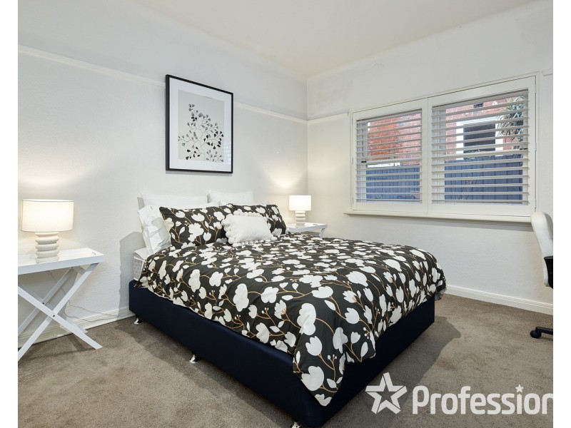 1/27 Eildon Road, St Kilda VIC 3182