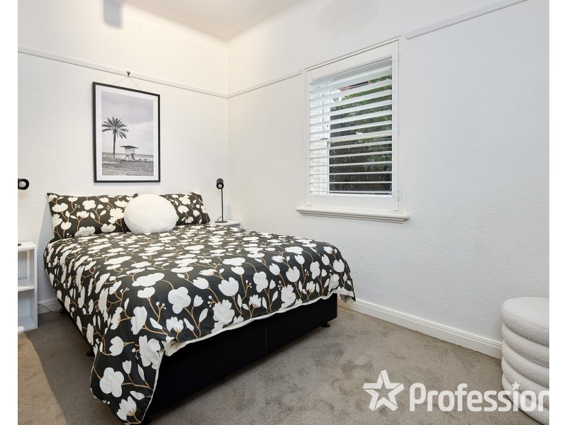 1/27 Eildon Road, St Kilda VIC 3182