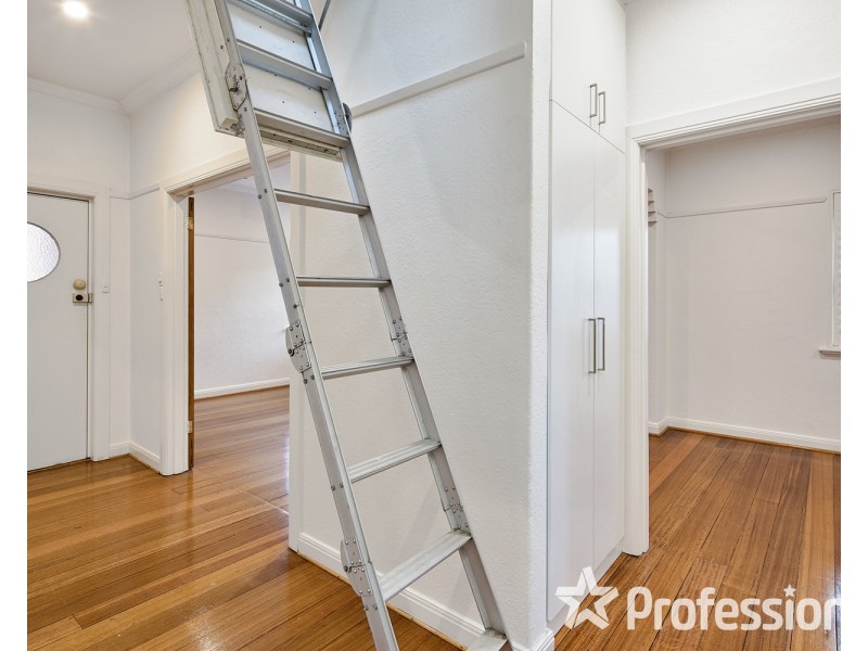 2/27 Eildon Road, St Kilda VIC 3182