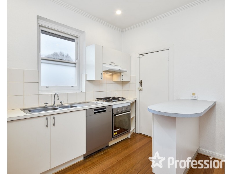 2/27 Eildon Road, St Kilda VIC 3182