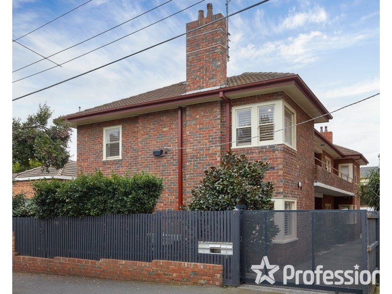 2/27 Eildon Road, St Kilda VIC 3182