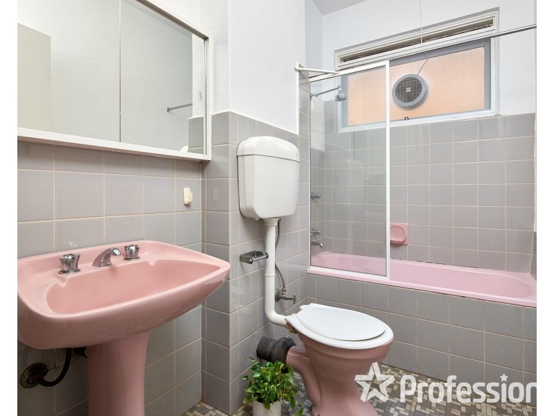 8/10 Acland Street, St Kilda VIC 3182