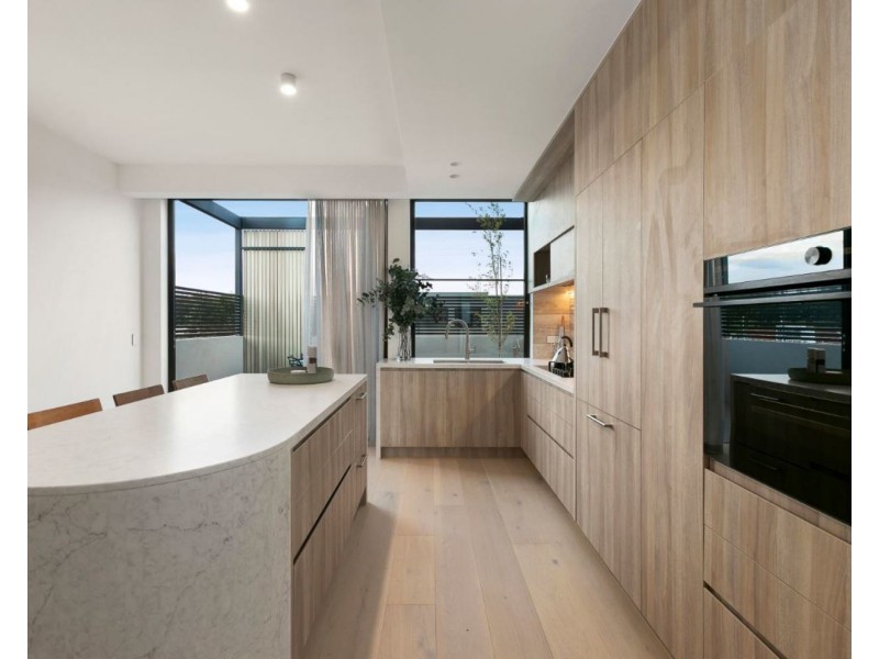 24 Dante Lane, Elwood VIC 3184