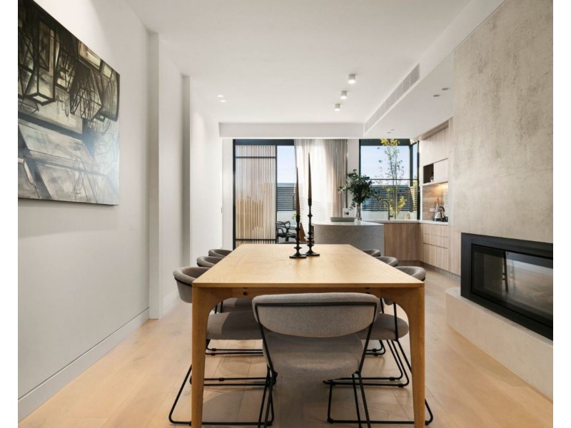 24 Dante Lane, Elwood VIC 3184