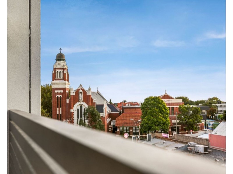 24 Dante Lane, Elwood VIC 3184