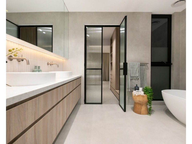 24 Dante Lane, Elwood VIC 3184