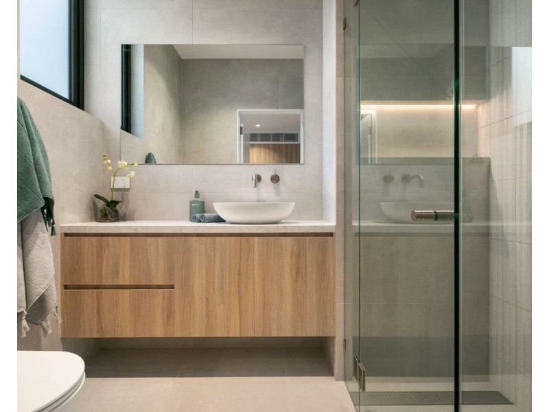 24 Dante Lane, Elwood VIC 3184