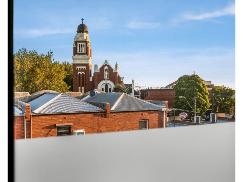 24 Dante Lane, Elwood VIC 3184